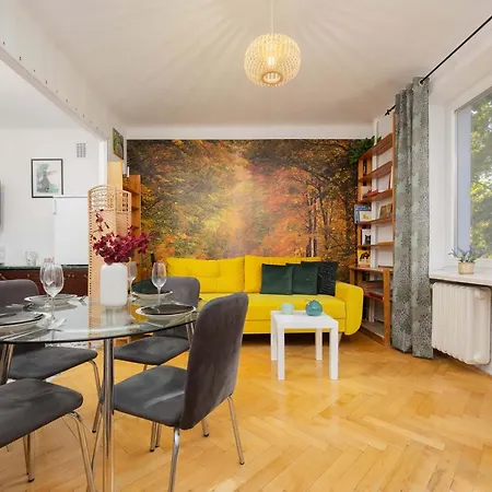 Lägenhet Exceptional For 4 People By Renters Warszawa