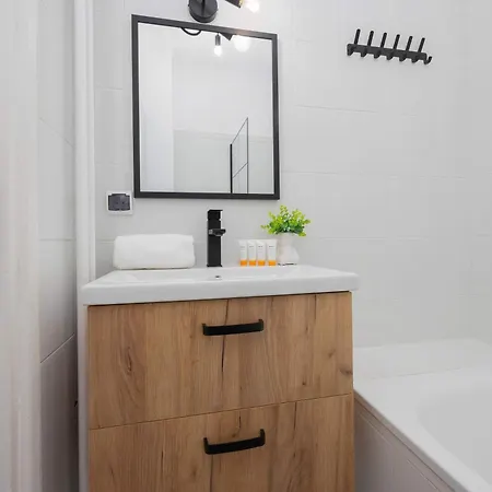 Exceptional For 4 People By Renters *