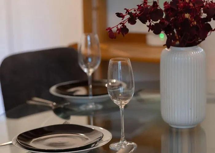 Exceptional For 4 People By Renters Apartament