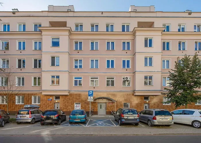 Exceptional For 4 People By Renters Warszawa